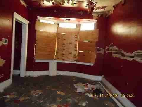 5631 Hartford (18)_m.jpg